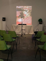 https://www.writersroom.org.uk/files/gimgs/th-42_donna_at_cubitt_07.jpg