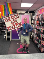 https://www.writersroom.org.uk/files/gimgs/th-44_george_06.jpg